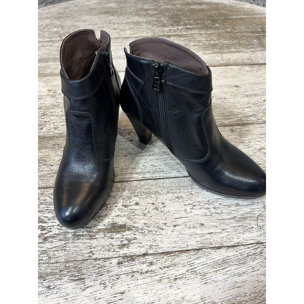 NERO GIARDINI ITALY Black Leather Ankle Boots Zipper Stacked Heel SZ 39 EUC